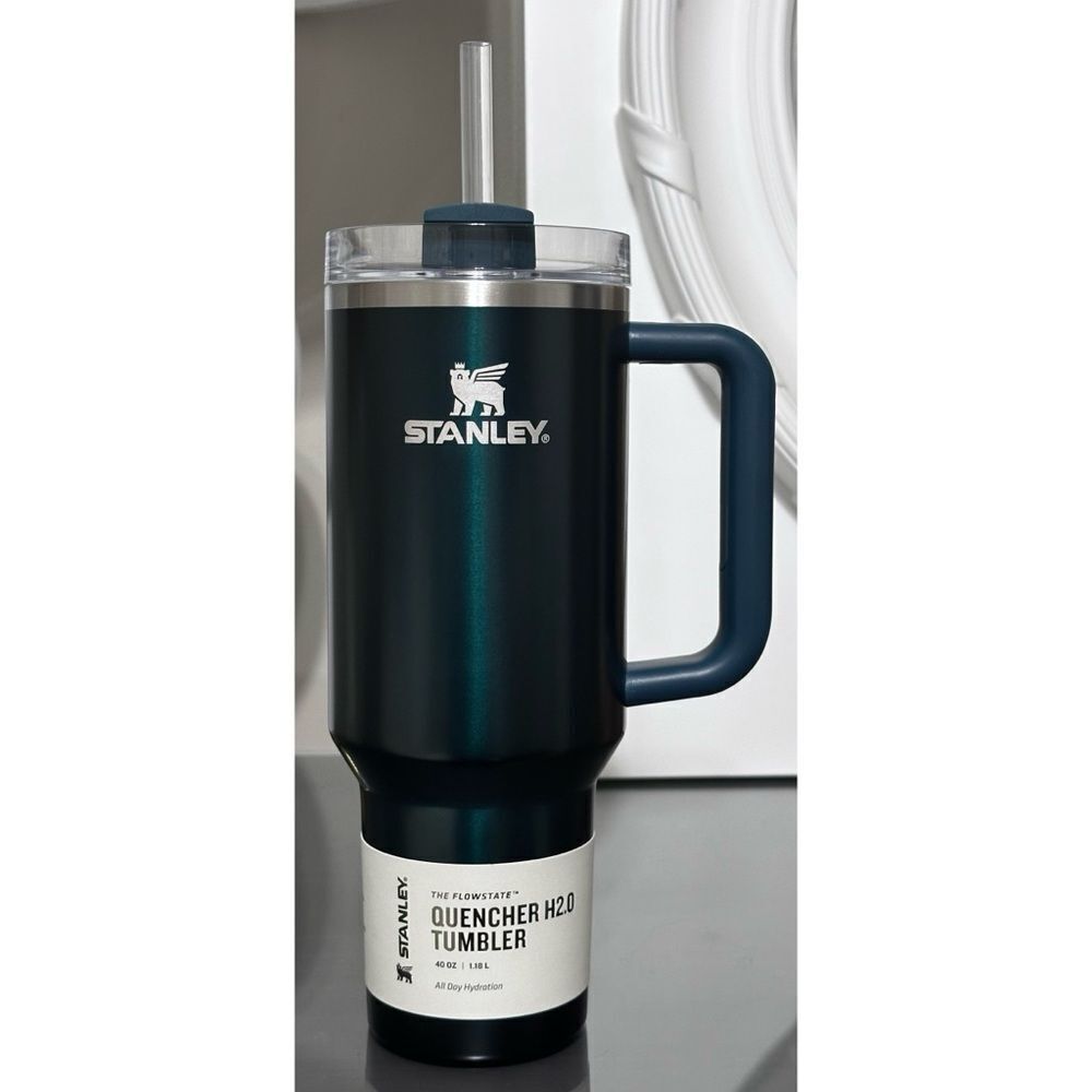 Stanley Europe Quencher H2.0‎ FlowState 40oz Tumbler, EVERGREEN GLOW - Picture 1 of 4